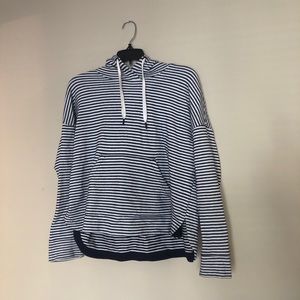 striped sweatshirt w hood